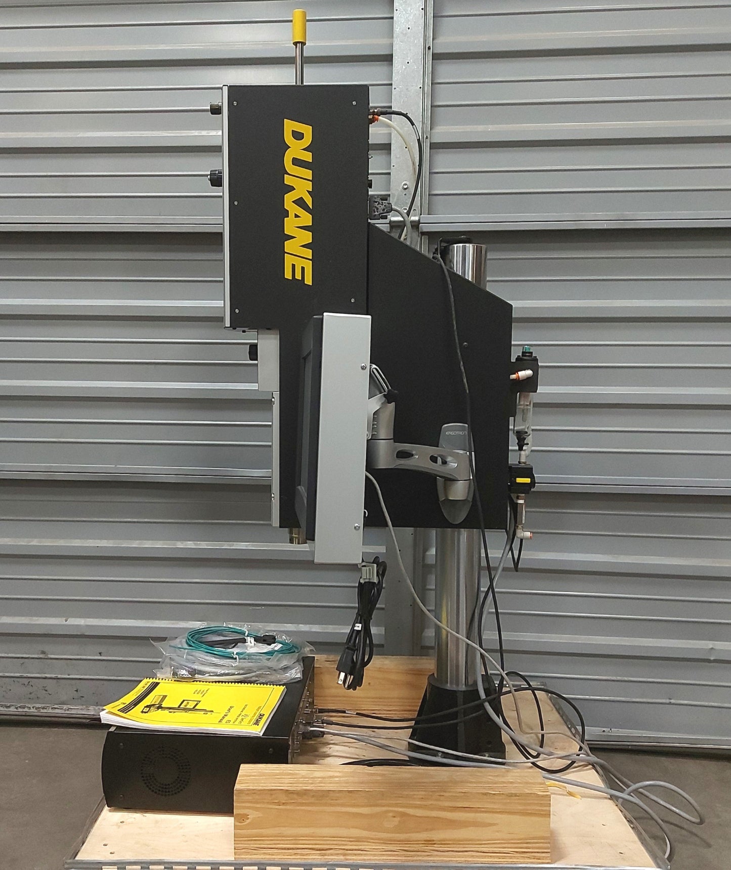 New – Open box Dukane 43Q220 IQ ES Ultrasonic Welder System 20kHz 1800W 15" HMI 7" 540lb Stroke