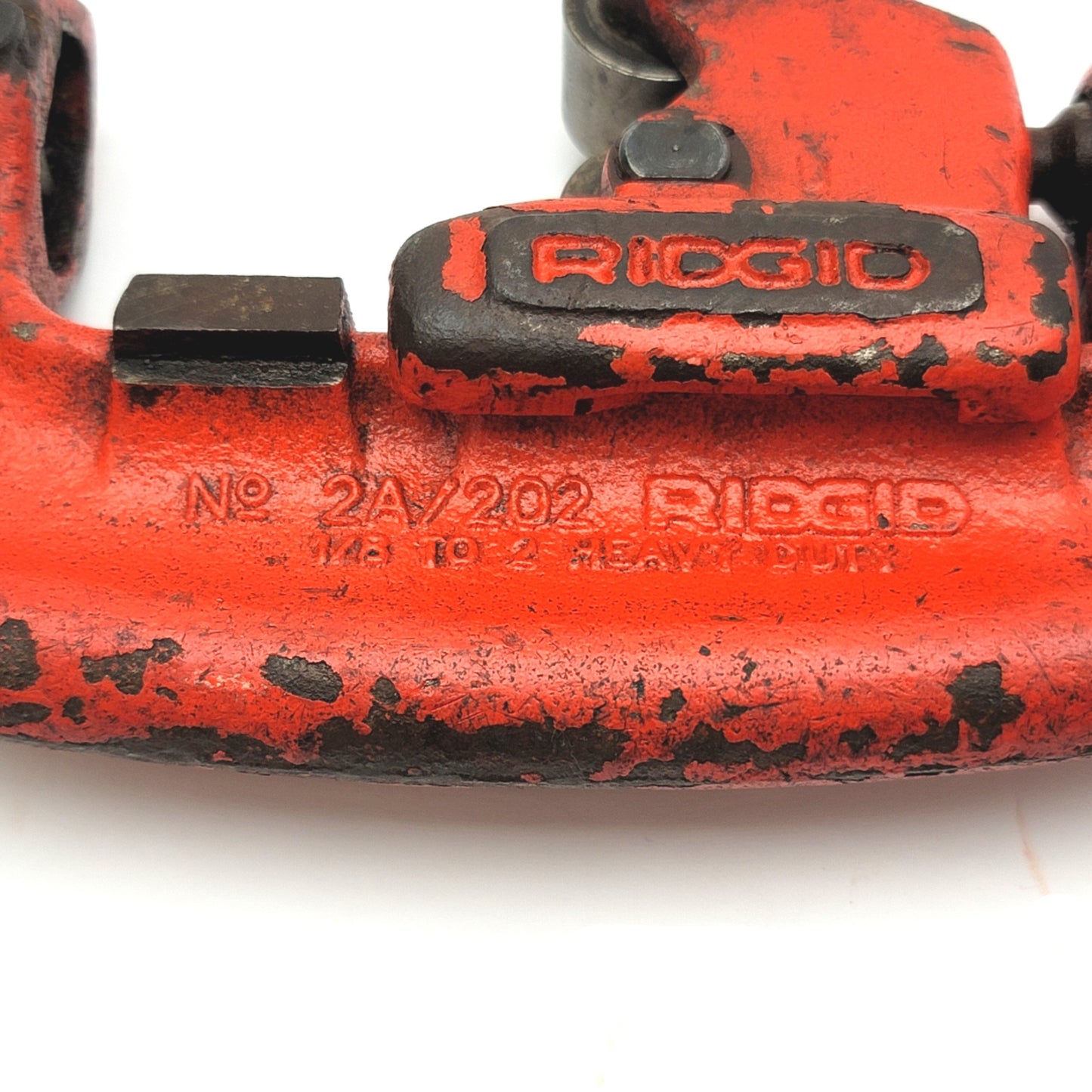 Used Ridgid No 2A/202 Heavy-Duty Screw-Feed Pipe Cutter, Capacity: 1/8"-2" *No Wheel*