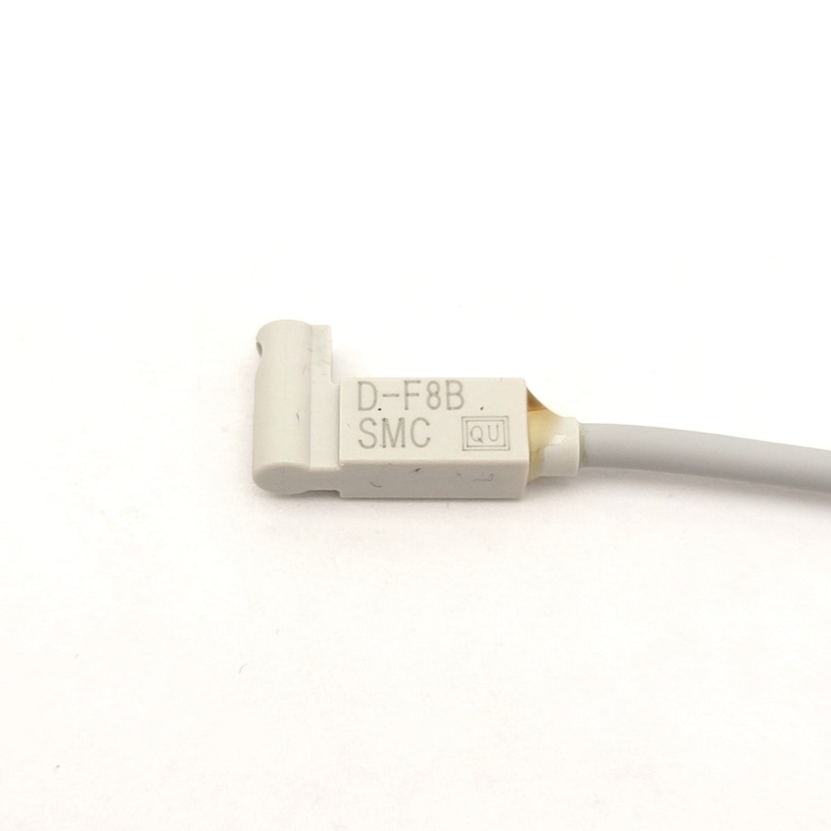 New SMC D-F8B Solid State Direct Mount Cylinder Auto Switch 2-Wire, 10-28VDC, 0.5M