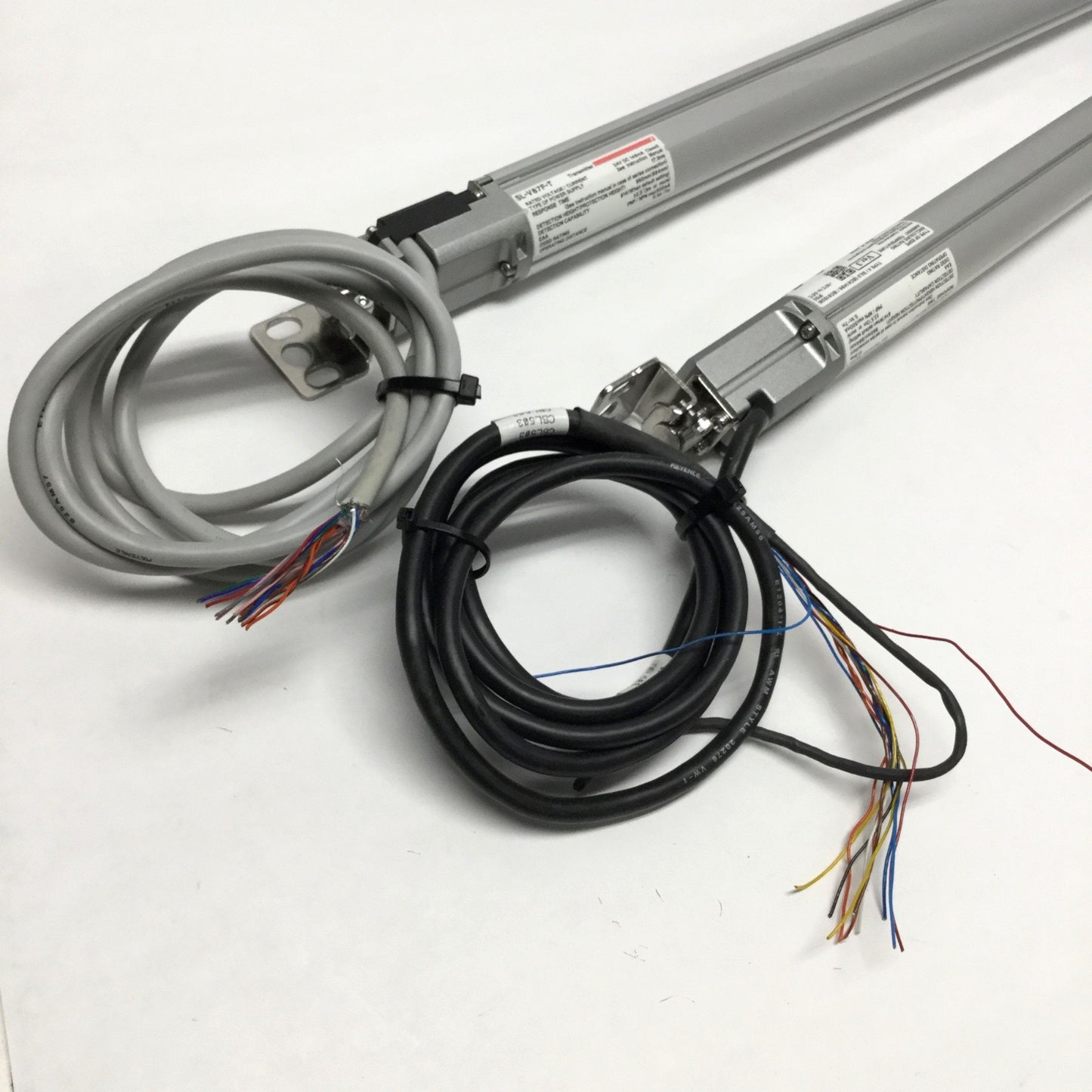 Used Keyence SL-V87F Safety Light Curtain Transmitter & Receiver Pair Set 870mm 24VDC
