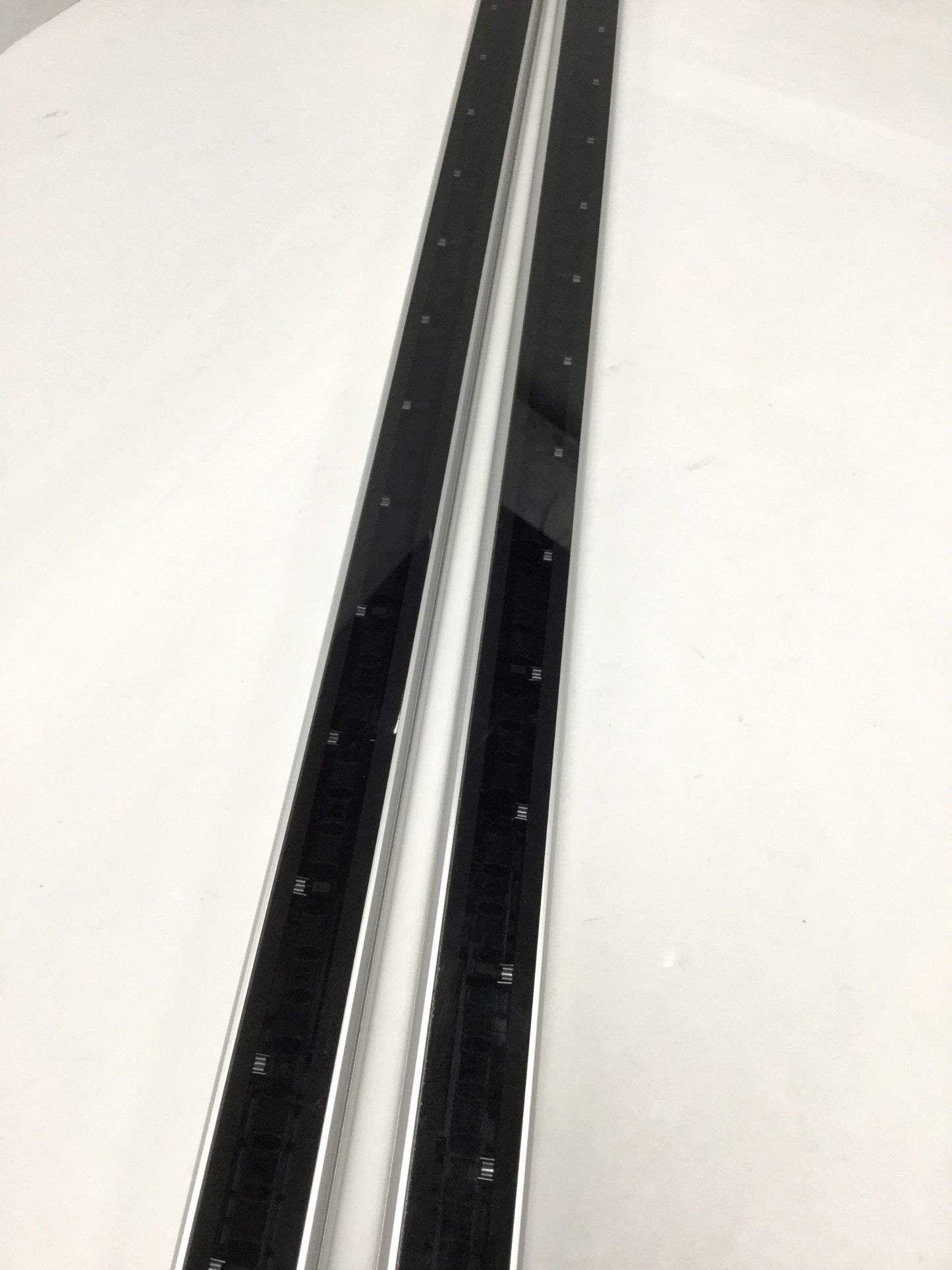 Used Keyence SL-V87F Safety Light Curtain Transmitter & Receiver Pair Set 870mm 24VDC