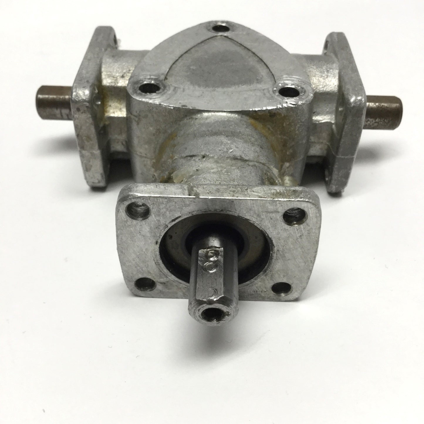 Used Boston RA631 Gear Box Drive 3-Way, 1:1 Ratio, 3/8" Shafts, 1750RPM, 12 lb-in