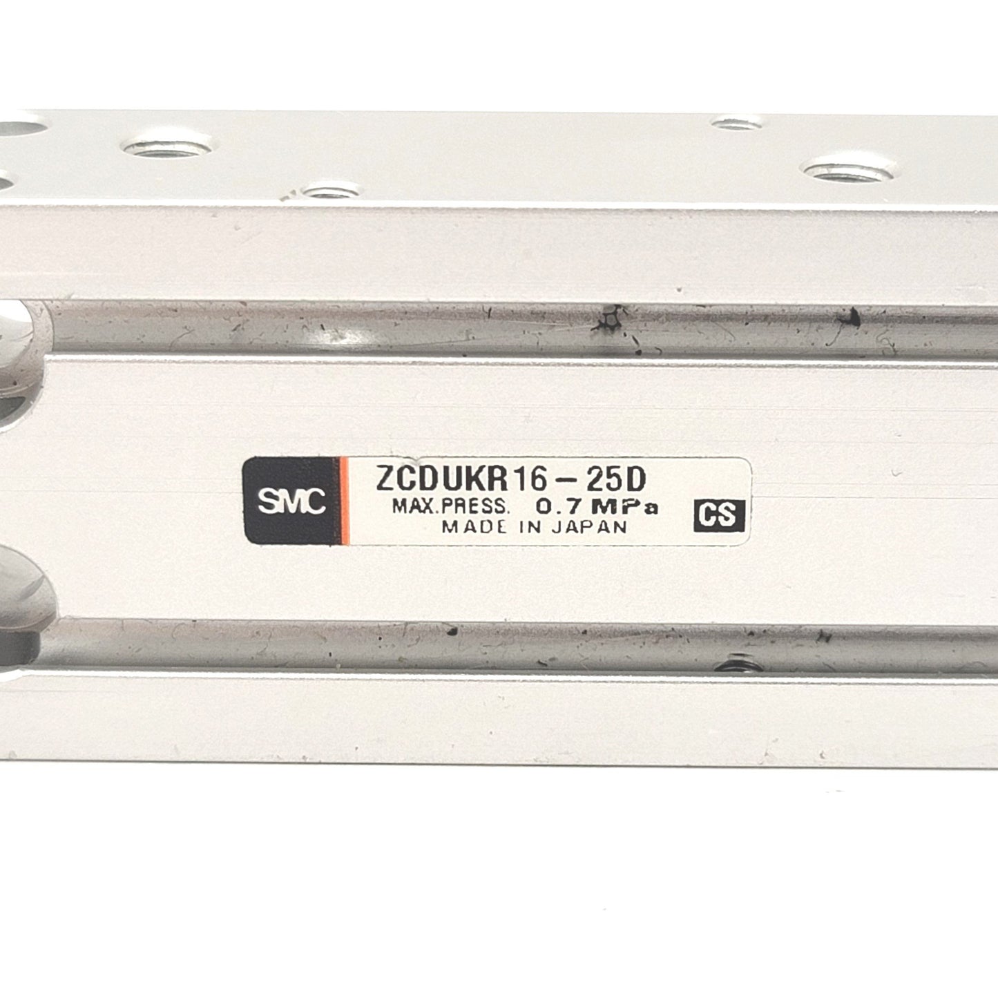Used SMC ZCDUKR16-25D Free Mount Cylinder For Vacuum Bore: 16mm, Stroke: 25mm, 0.7MPa