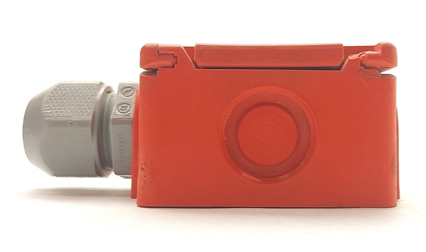 Used Allen Bradley 440K-T11089 Guardmaster Trojan 5 Safety Switch, 2NC 1NO Aux, w/Key