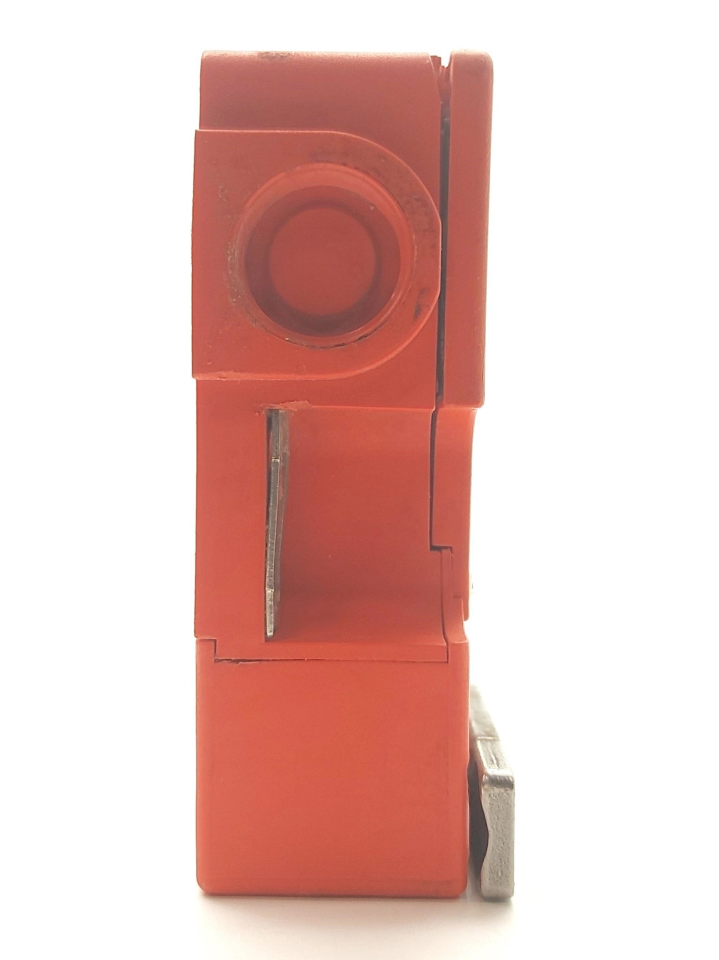 Used Allen Bradley 440K-T11089 Guardmaster Trojan 5 Safety Switch, 2NC 1NO Aux, w/Key