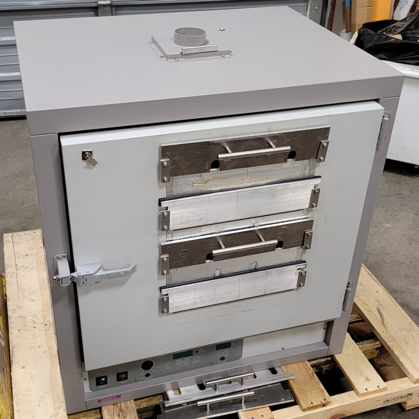Used Shel Lab 1370GX General Purpose Gravity/Natural Convection Oven 5CFT, 40-250°C