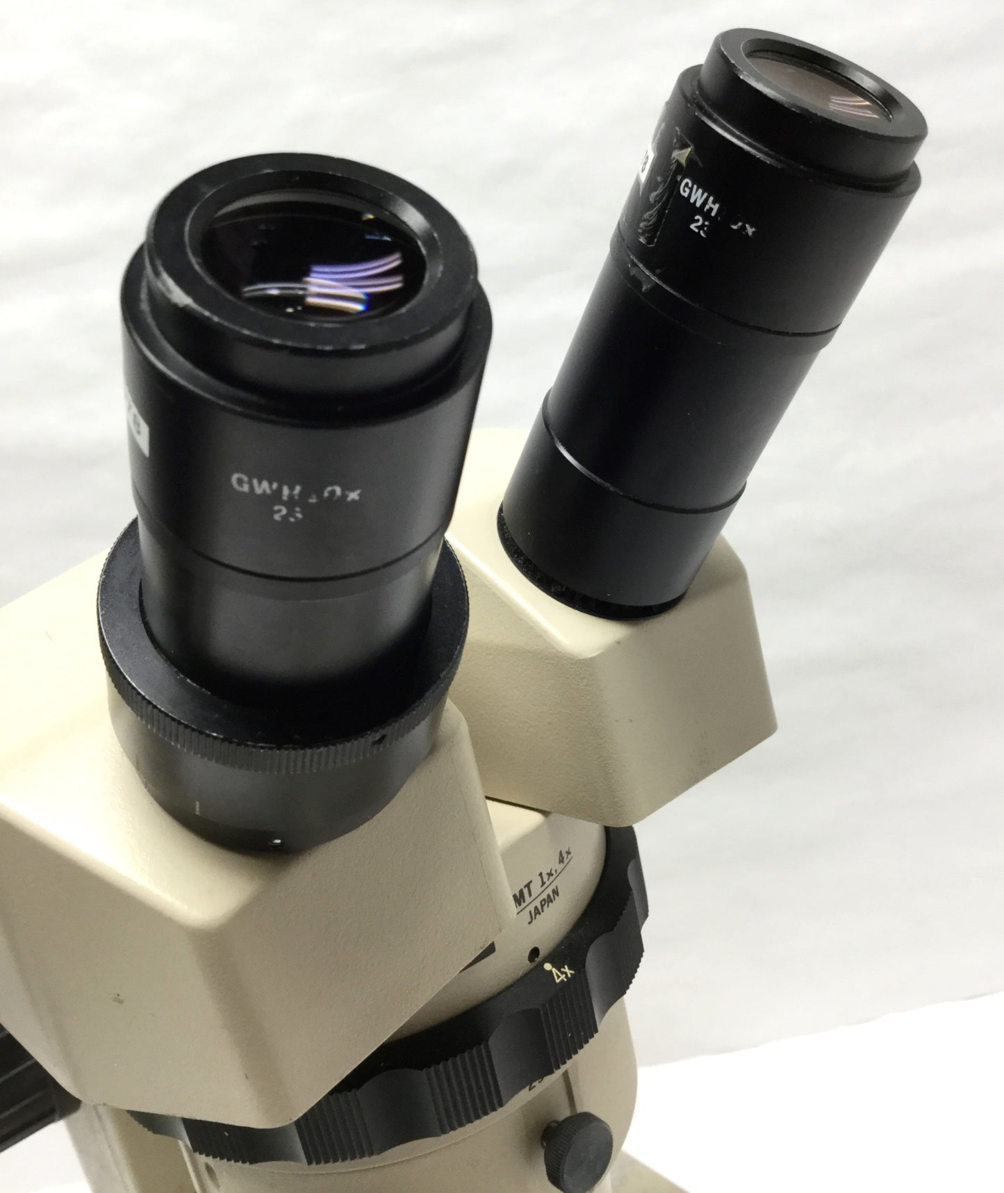 Used Olympus VMT-4F Stereoscopic Microscope 1x, 4x Objective w/ GWH10X 23 Eyepieces