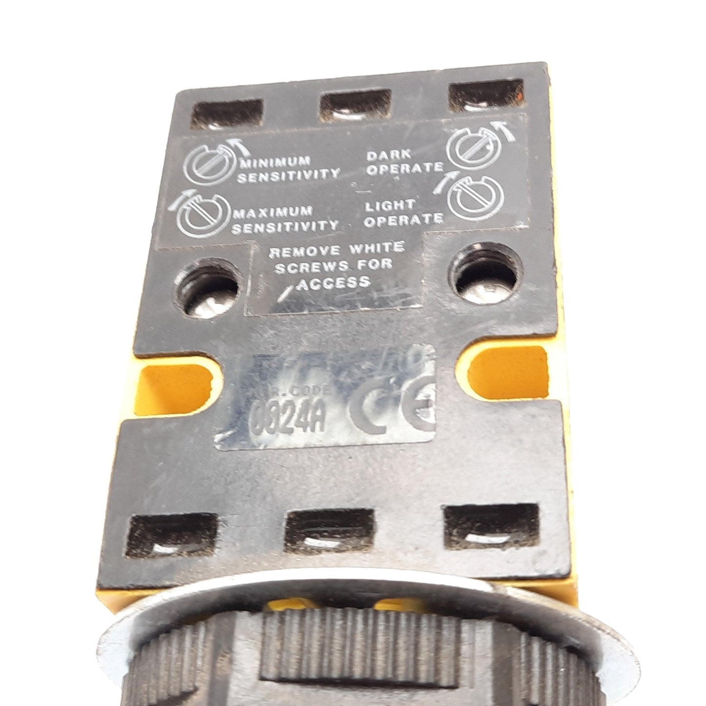 Used Banner SM912CVQD Photoelectric Sensor, 38mm, 10-30VDC, Bipolar NPN PNP, 4-Pin