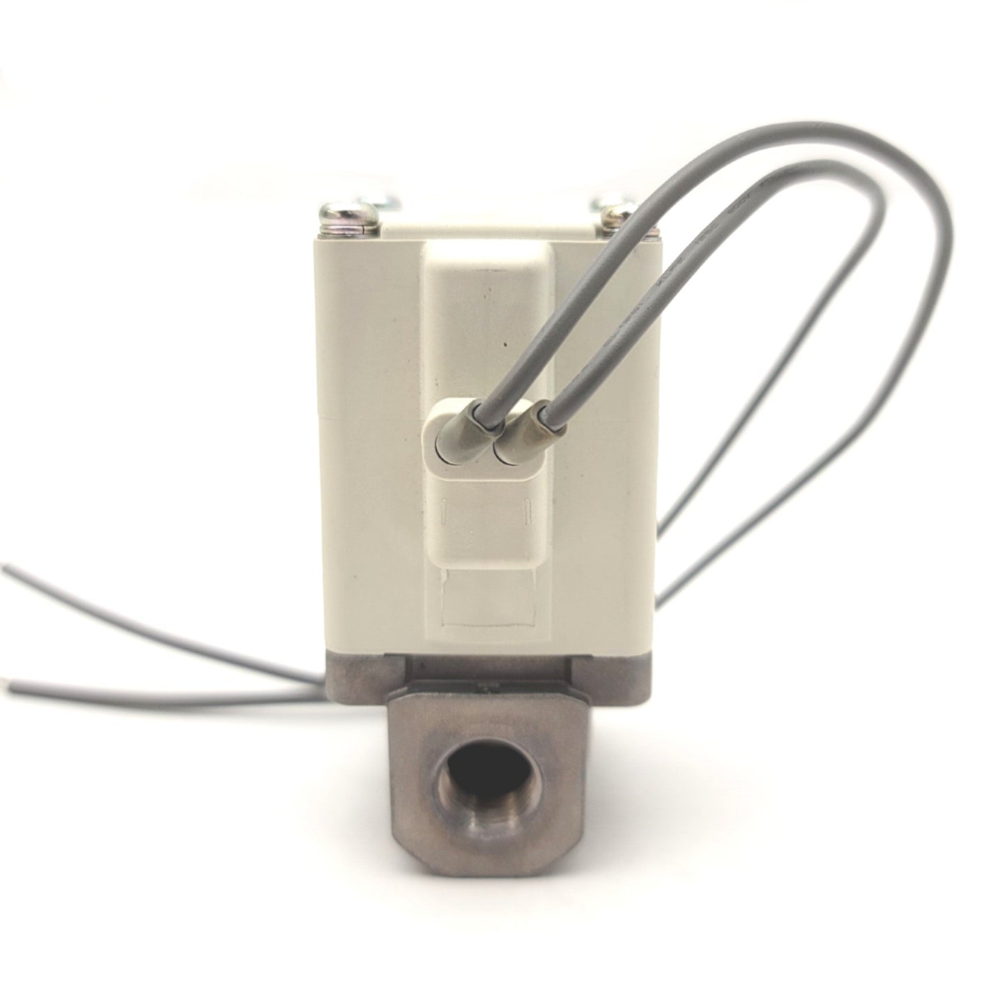 Used SMC VX230BCB Direct Operated Solenoid Valve 110VAC, 1/4"NPT, 8mm Orifice, 0.3MPa
