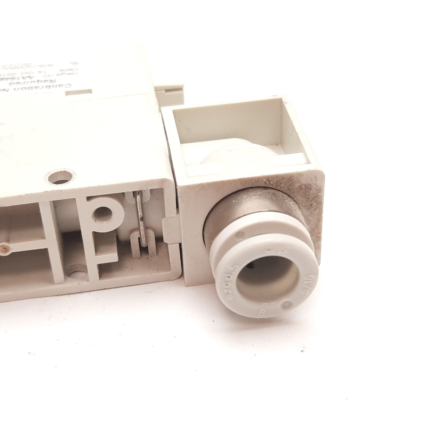 Used SMC PFMB7201S-C8L-E Digital Flow Switch, 2-200L/min, 12-24VDC, 0.75MPa, PNP