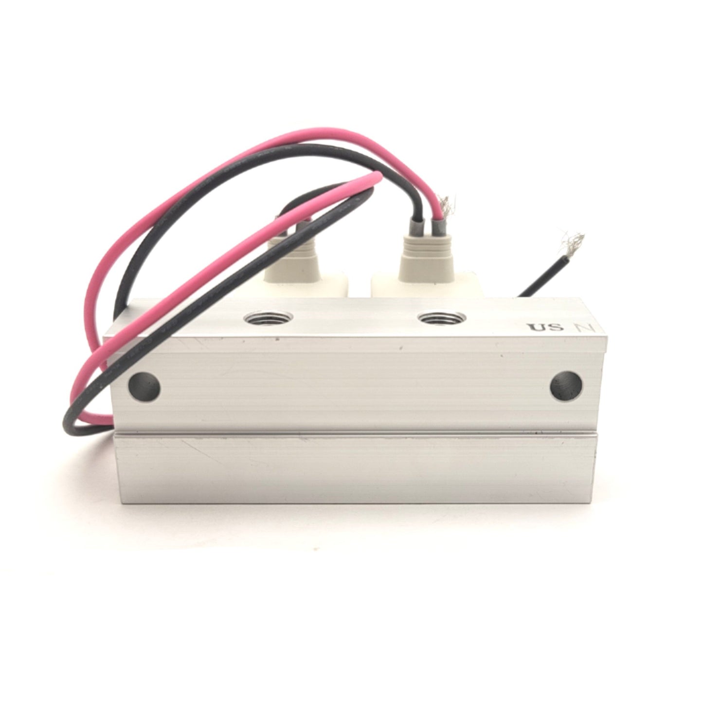 New – Open box Bank Of 2 SMC VX2A0AA Solenoid Valves On SMC VVX210A02B Manifold, 24VDC, 1MPa