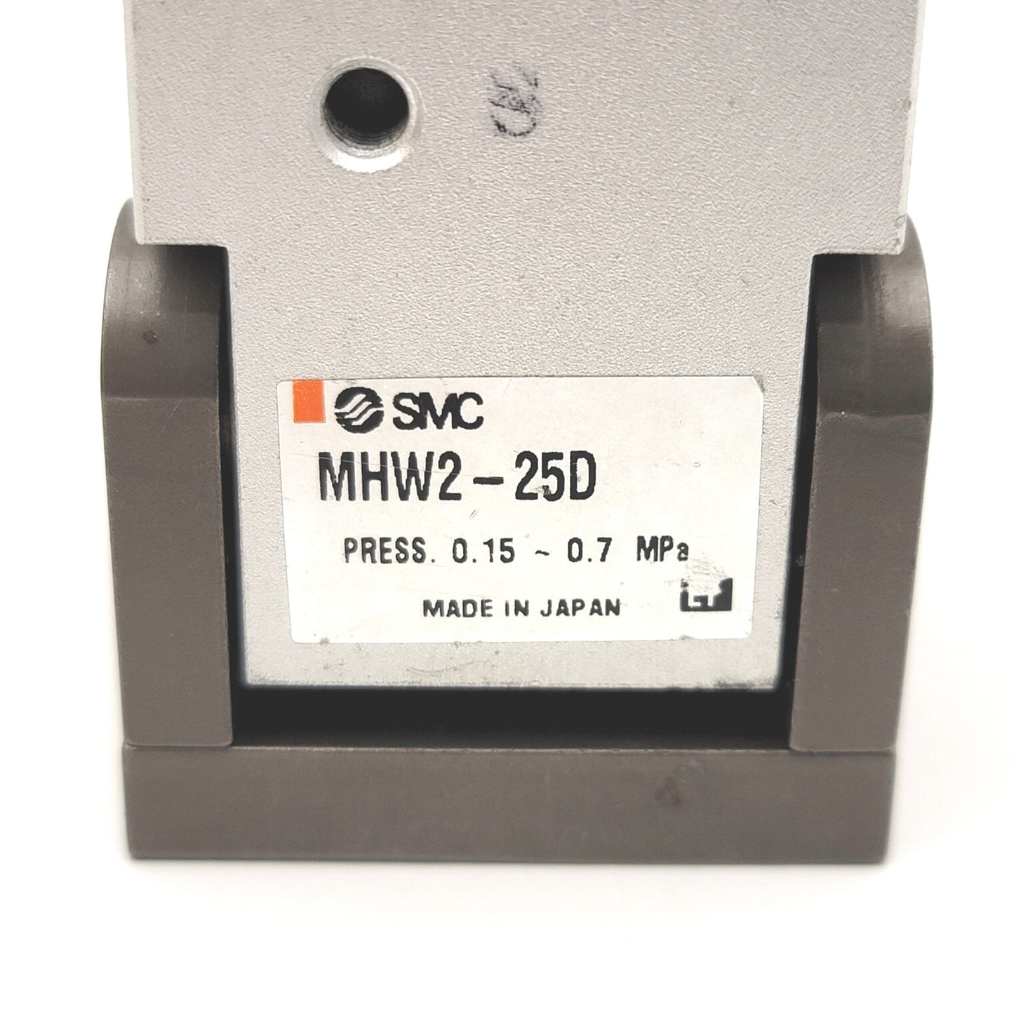 New Other SMC MHW2-25D Angular 2-Finger Pneumatic Gripper 180 Degree, 0.15-0.7MPa, M5x0.8