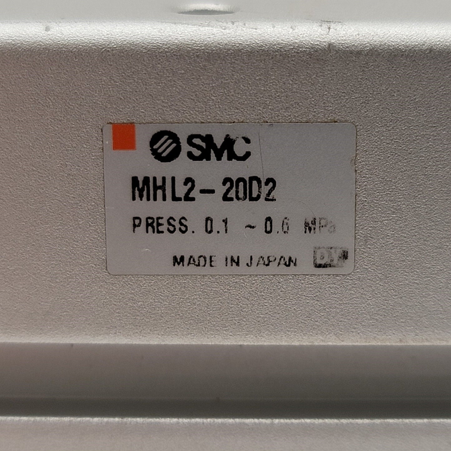 Used SMC MHL2-20D2 Parallel 2-Finger Pneumatic Gripper Bore: 20mm, Stroke: 100mm