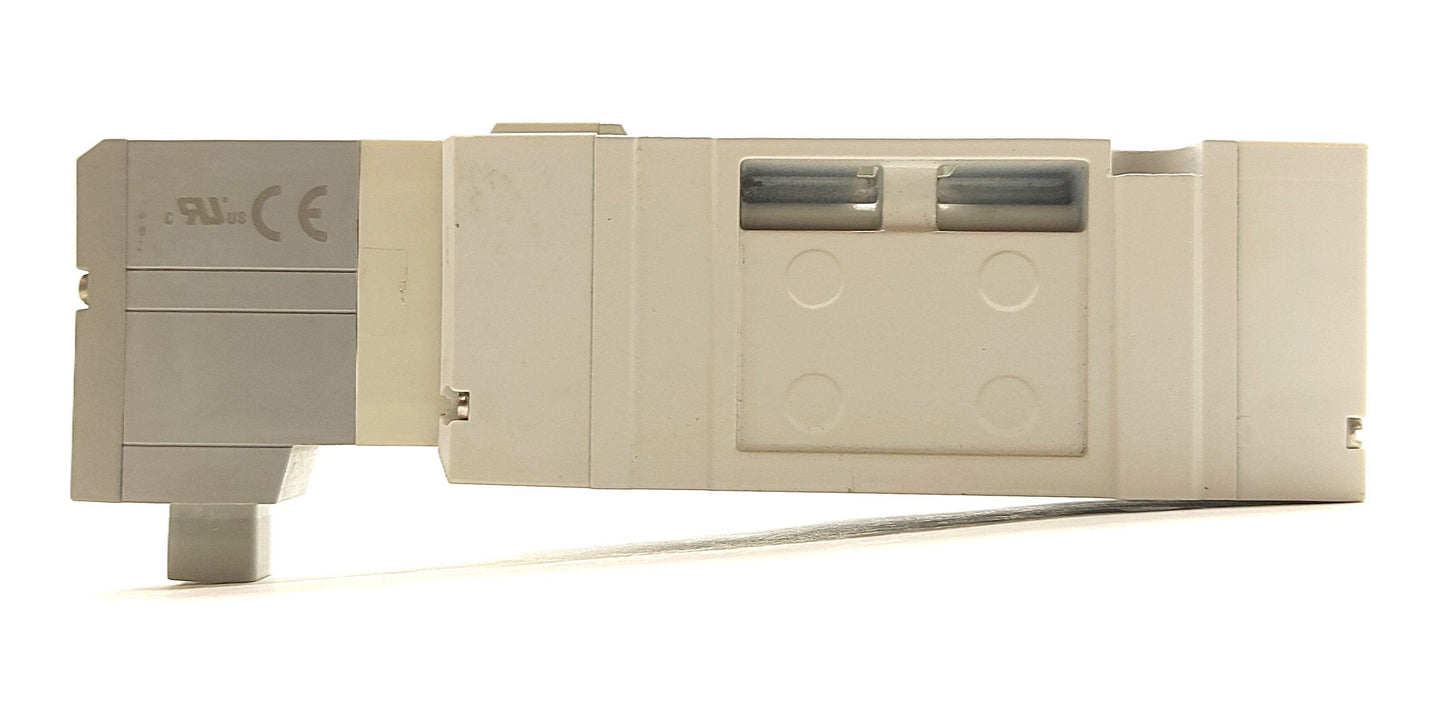 Used SMC SV3200-5FU Solenoid Valve, 5-Port, 2-Position, 4-Way, 24VDC, 0.1-0.7MPa