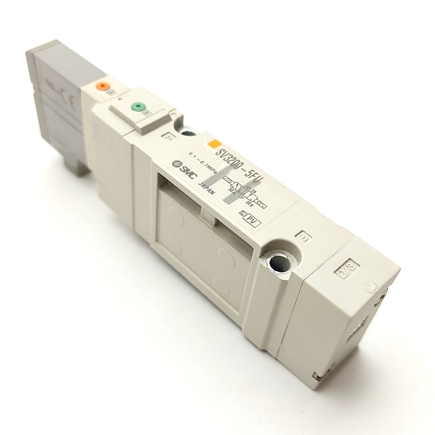 Used SMC SV3200-5FU Solenoid Valve, 5-Port, 2-Position, 4-Way, 24VDC, 0.1-0.7MPa