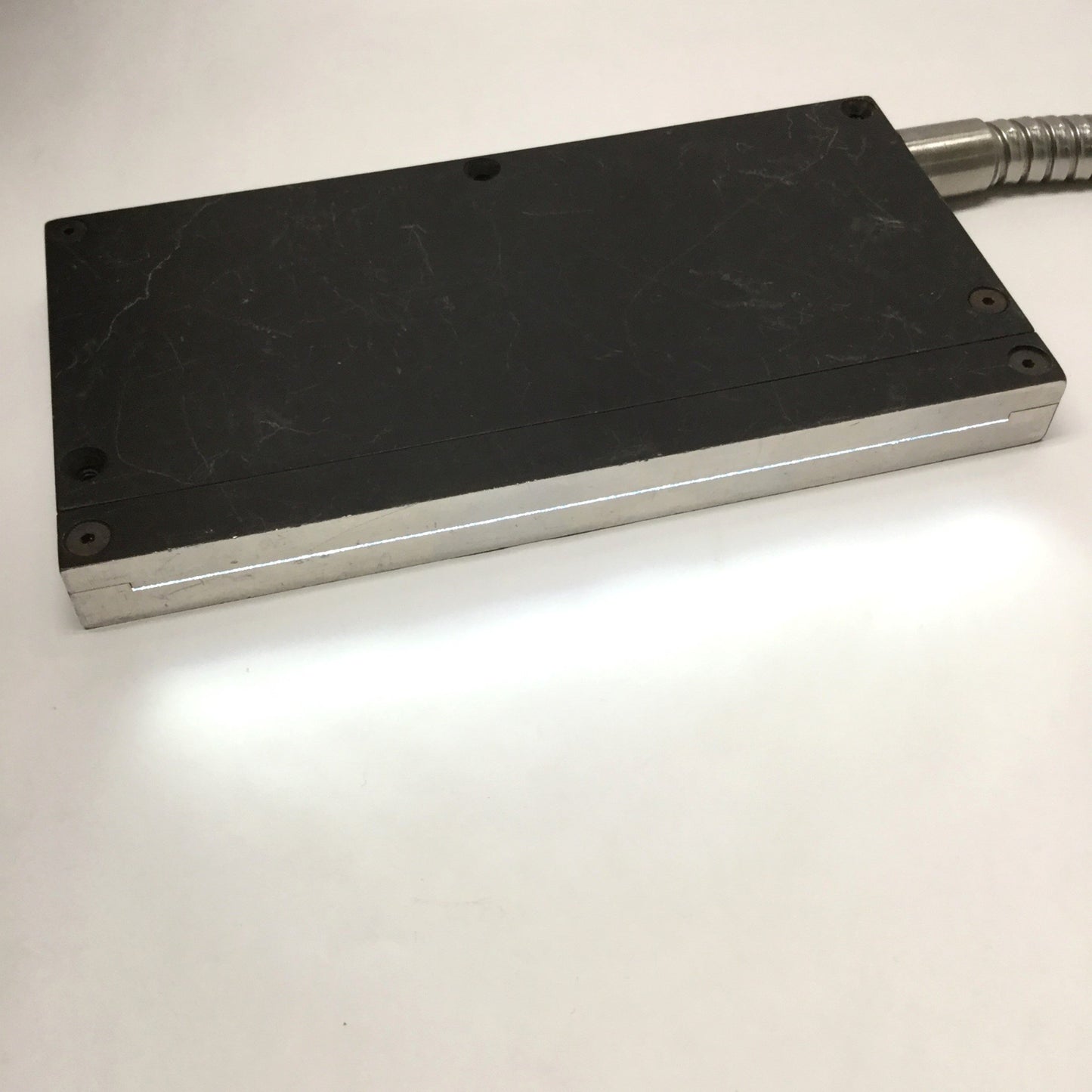 Used Machine Vision Fiber Optic Line Scan Light Guide 6" Slit, 24" Long Cable