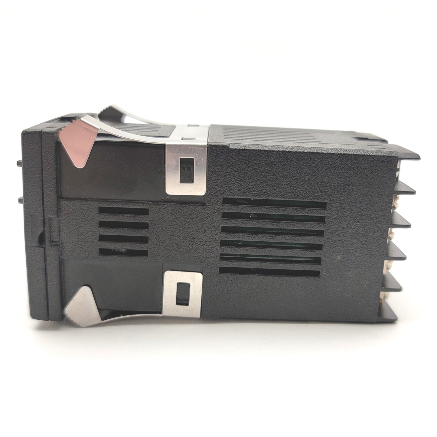 Used Ogden ETR-905 1/16 DIN Temperature Controller 90-264VAC, J-Type TC, Relay Output