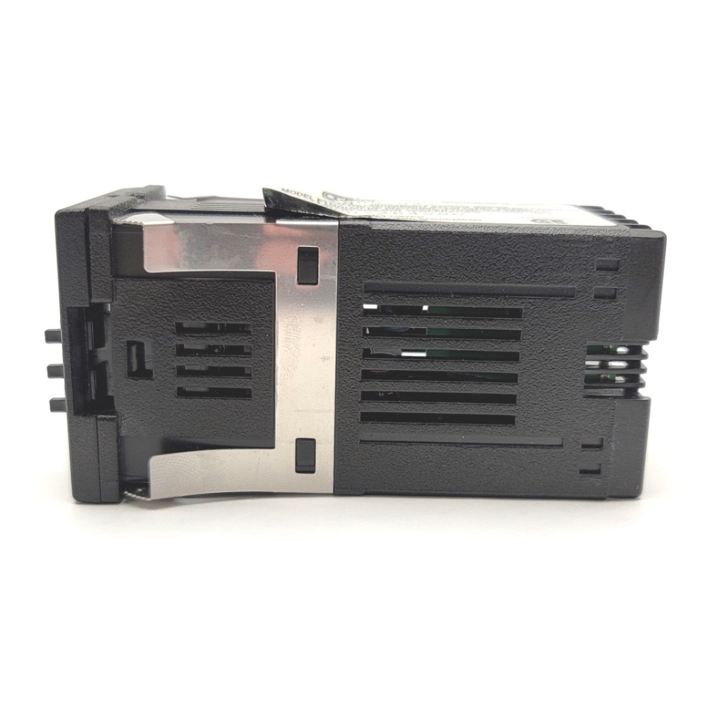 Used Ogden ETR-905 1/16 DIN Temperature Controller 90-264VAC, J-Type TC, Relay Output