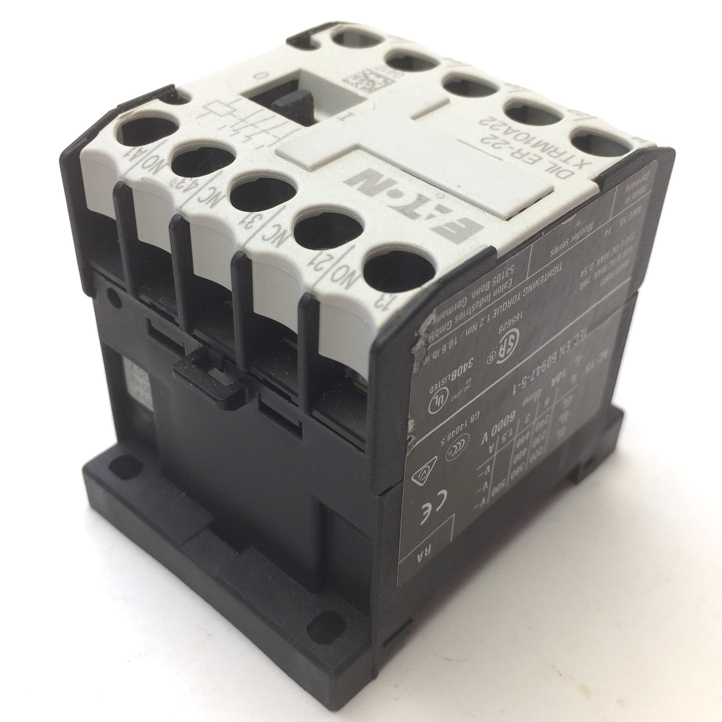 New – Open box Eaton DILER-22 XTRM10A22 Contactor Relay, 250VDC 0.5A, 600VAC 10A, 2NO, 2NC