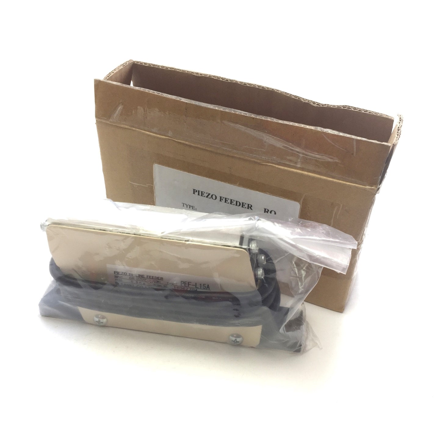 New Sanki Piezo PEF-L15A Vibratory In-line Feeder, Input: 250VAC 300Hz, Mass: 0.8kg
