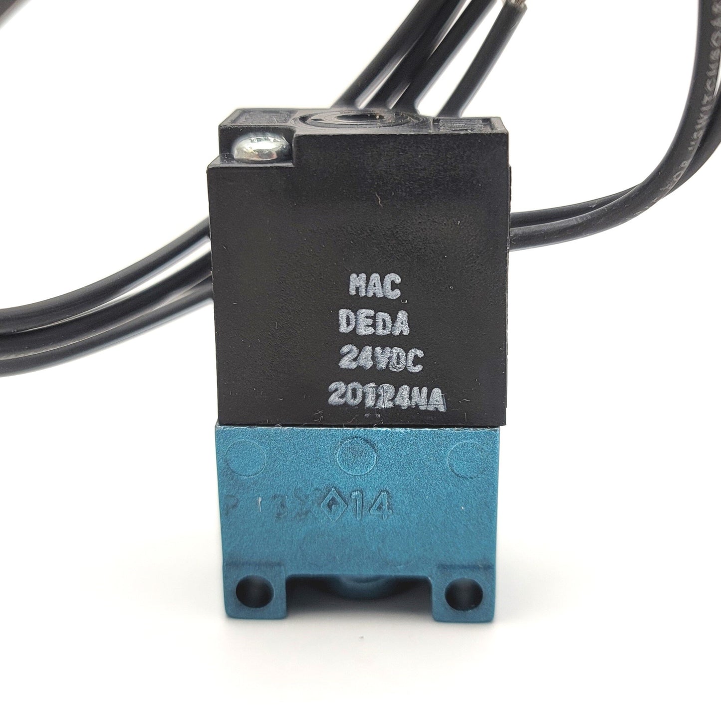 New – Open box Mac 35A-AAA-DEDA-1BA Direct Operated 3-Port Solenoid Valve 24VDC, Vacuum-120psi