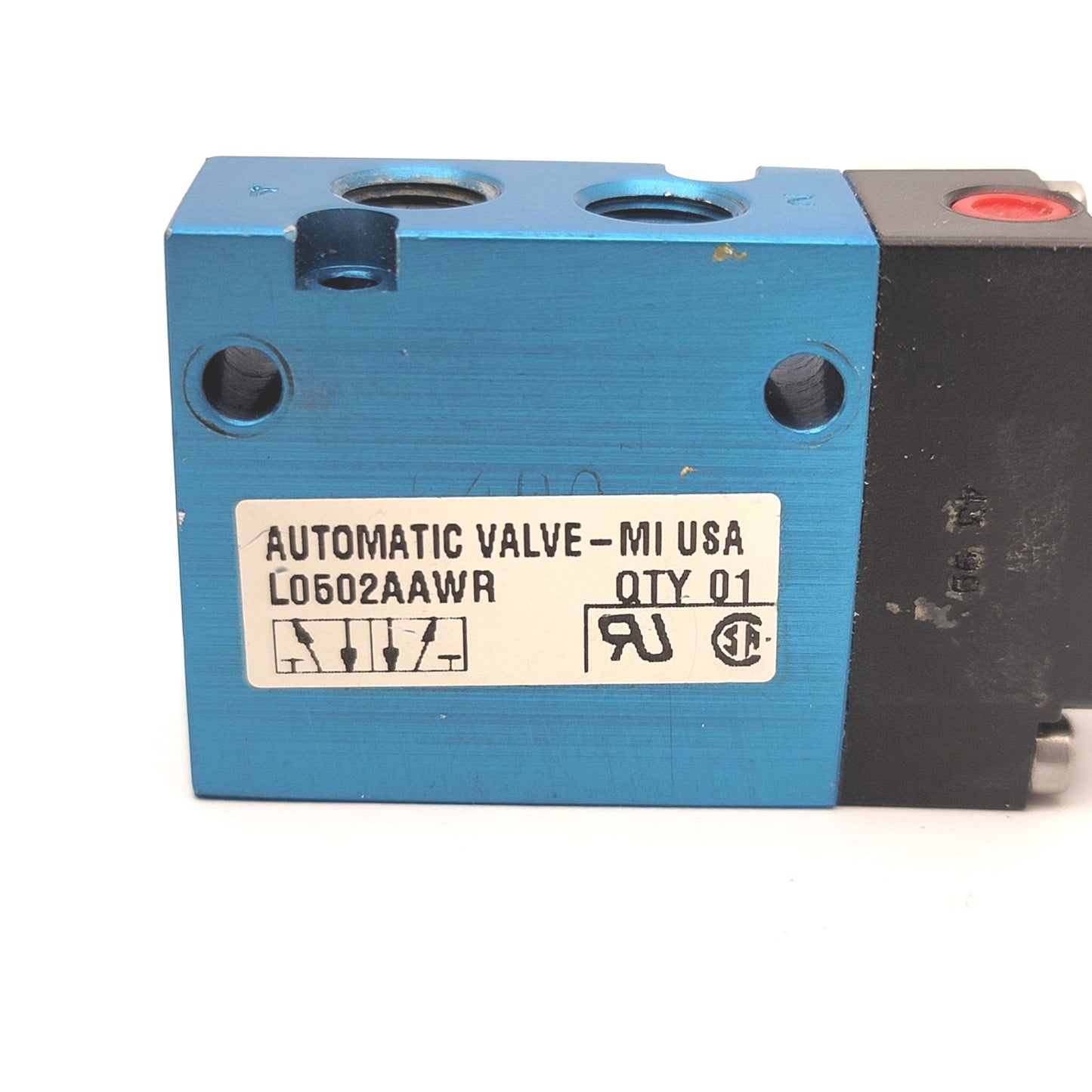 Used Automatic Valve L0502AAWR Compact Spool Valve 5-Port 2-Position, 1/8"NPT