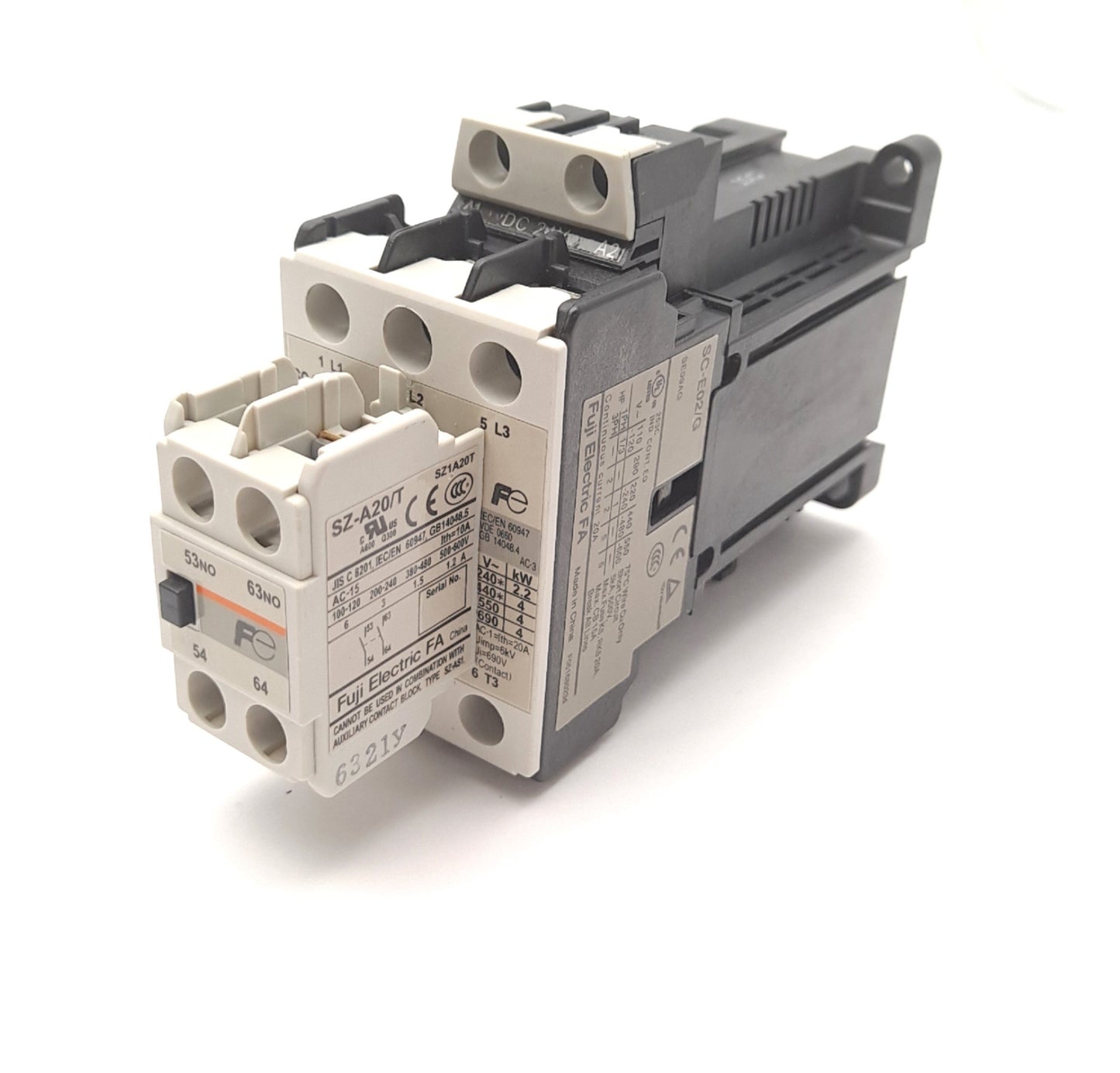 Used FUJI ELECTRIC SC-E02/G CONTACTOR 3 POLE 24VDC W/ SZ-A20/T 2 POLE AUX