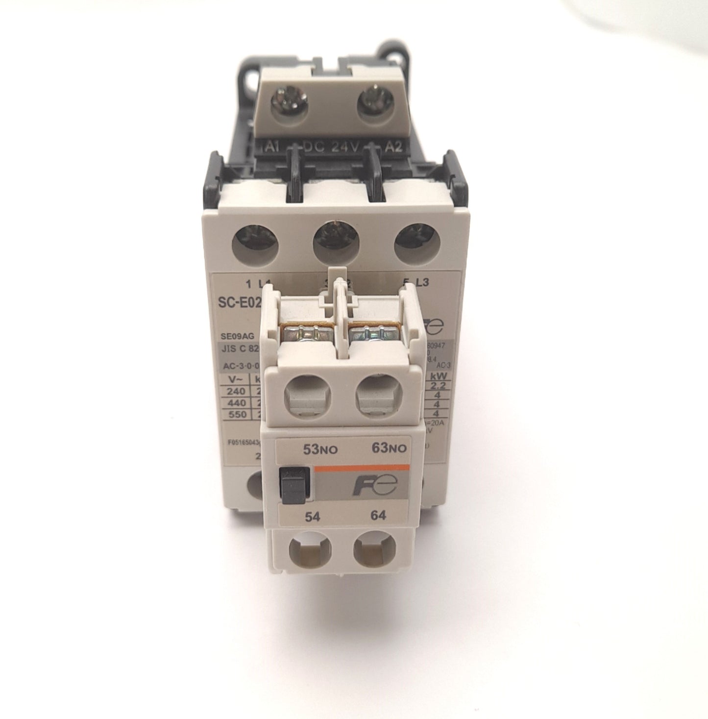 Used FUJI ELECTRIC SC-E02/G CONTACTOR 3 POLE 24VDC W/ SZ-A20/T 2 POLE AUX