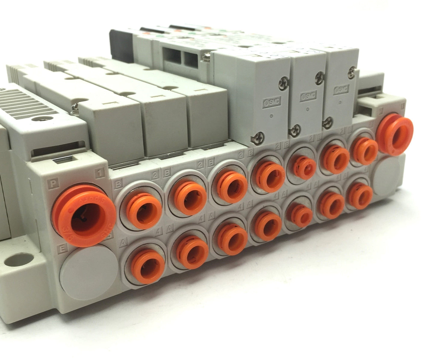 Used SMC Manifold w/ 3x SV2400-5FU Pneumatic Solenoid Valves, Coil Voltage: 24VDC