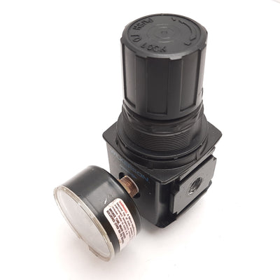 Used Wilkerson R18-02-F000 Pressure Regulator, In: 300psi, Out: 0-125psi, 1/4" NPT