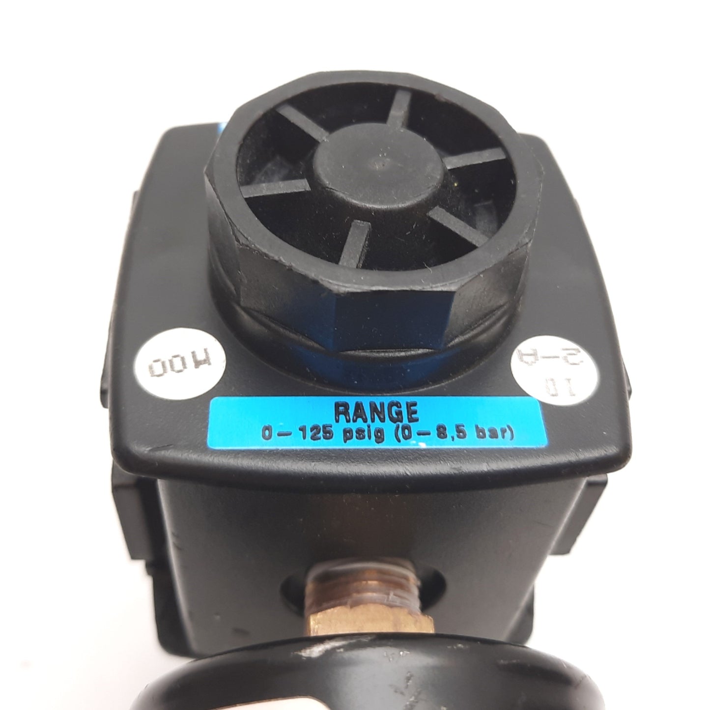 Used Wilkerson R18-02-F000 Pressure Regulator, In: 300psi, Out: 0-125psi, 1/4" NPT