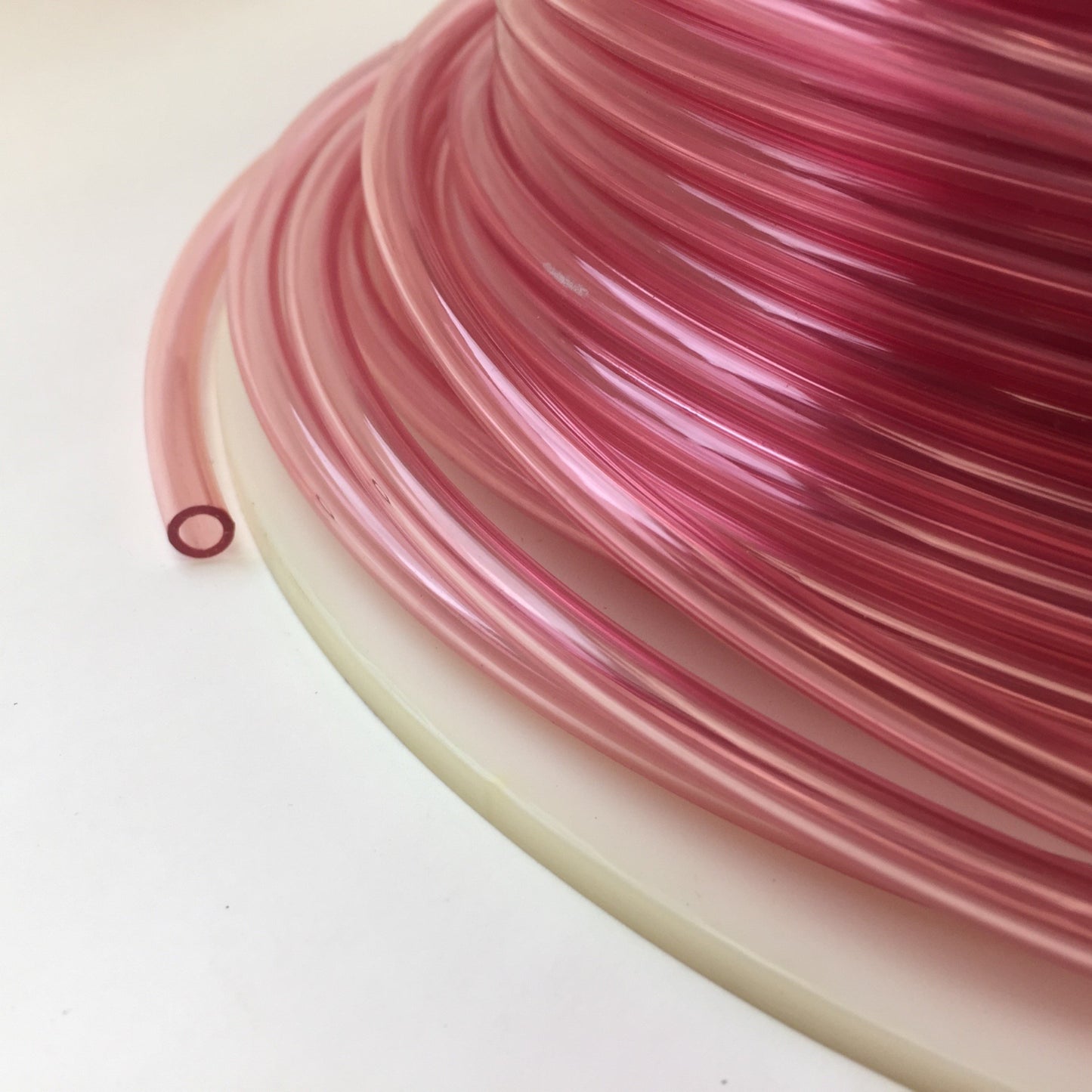 New – Open box FreelinWade 1B-151-25 Transparent Red Polyurethane Tubing, 1/4" OD x ~275 FT