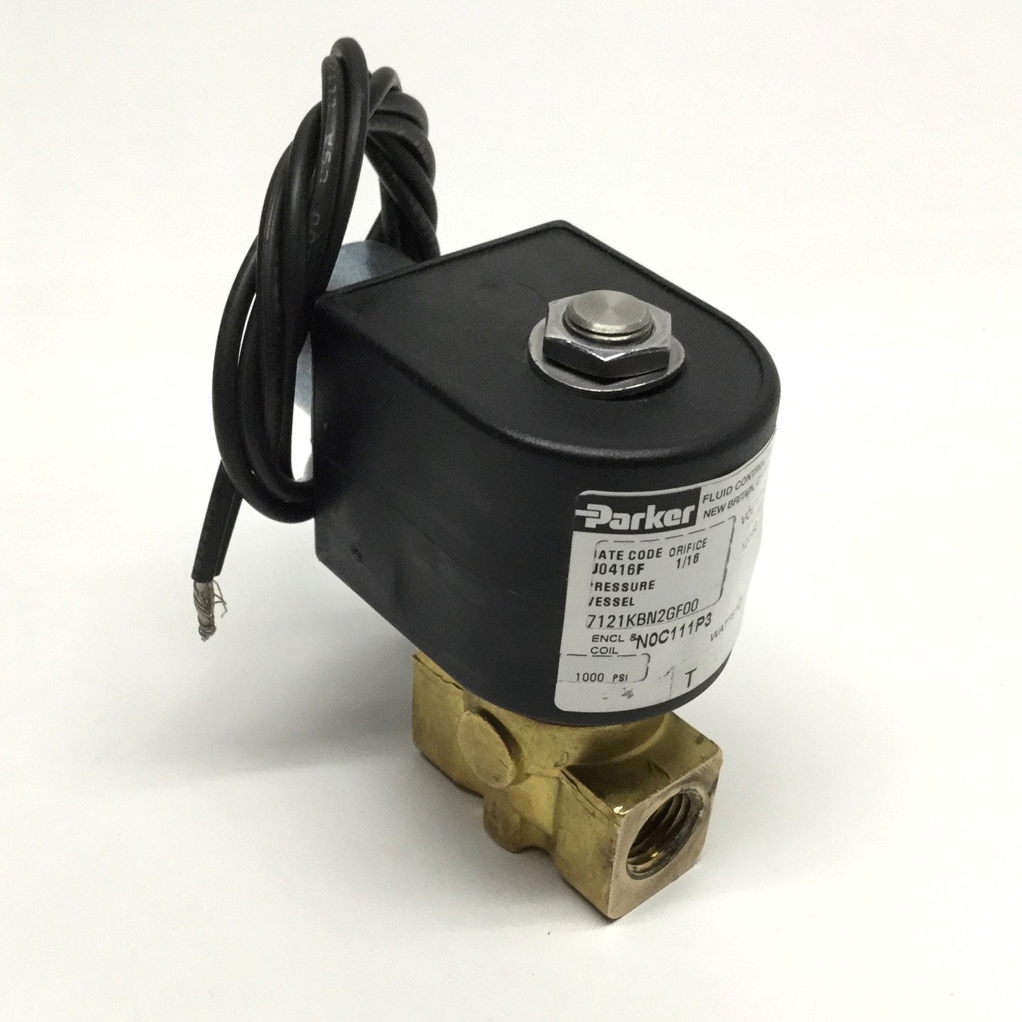 Used Parker 7121KBN2GF00N0C111P3 Skinner Solenoid Valve 2-Way NC, 110/120VAC, 1000psi