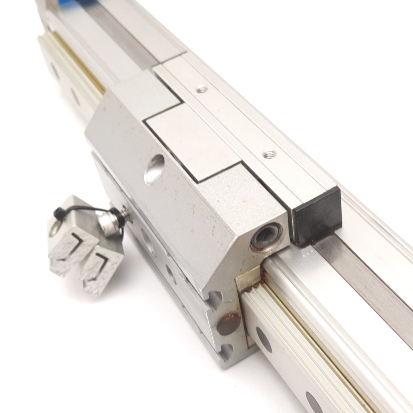 Used Festo DGPL-1"-18.5"-PPVA-GF Rodless Cylinder, Bore: 1", Stroke: 18.5", 1/8" NPT