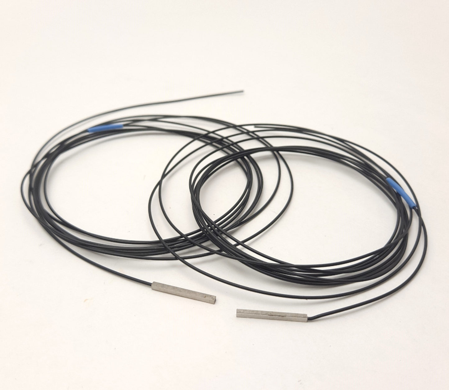 Used Keyence FU-18M Fiber Unit Thrubeam Sensor Min. Bend Radius R10MM