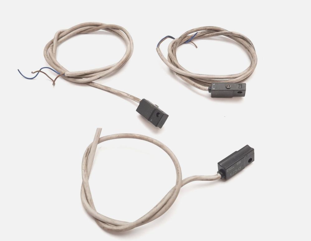 Lot of 3 SMC D-C73 Reed Auto Cylinder Actuator Switch 24VDC/100VAC w/I ...