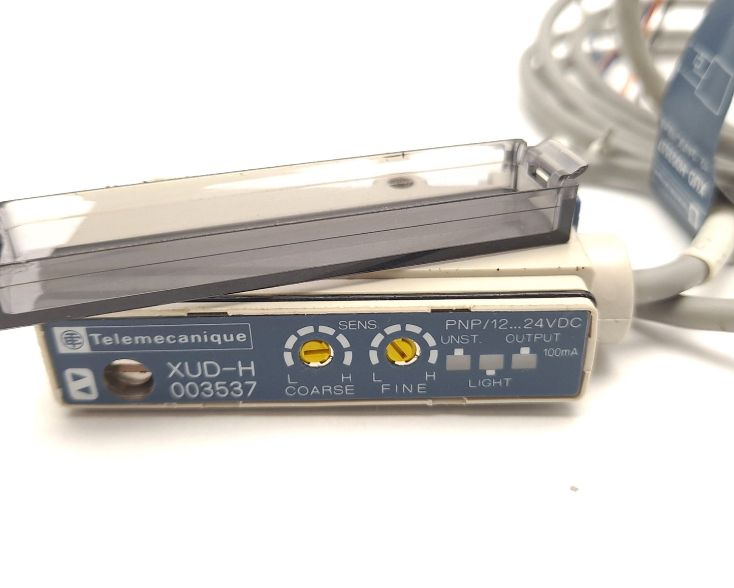 Used Telemecanique XUD-H003537 Photoelectric Fiber Optic Sensor /Amp. 12-24 VDC