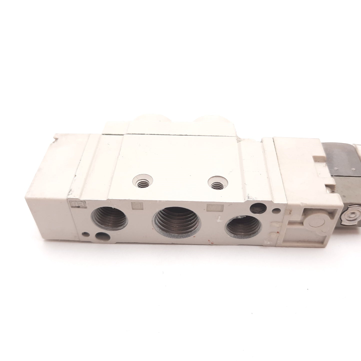 Used SMC SY7120-5LZD-02 Solenoid Valve, 2-Position 5-Port, 24VDC, 0.15-0.7MPa