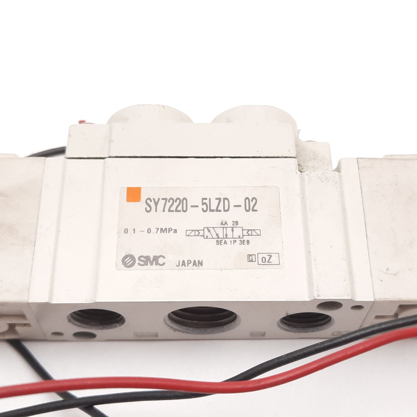 Used SMC SY7220-5LZD-02 Solenoid Valve, 2-Position 5-Port, 24VDC, 0.1-0.7MPa