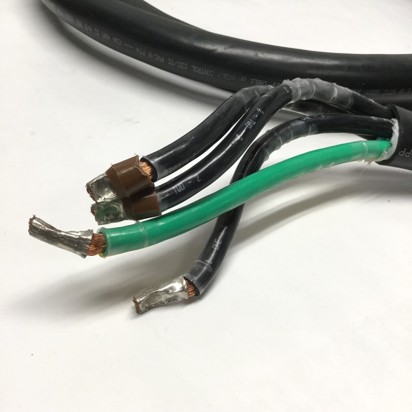 Used Lapp Kabel Olflex 220404 Tray II Control Cable 4AWG, 3-Pole+Ground, 12ft Long