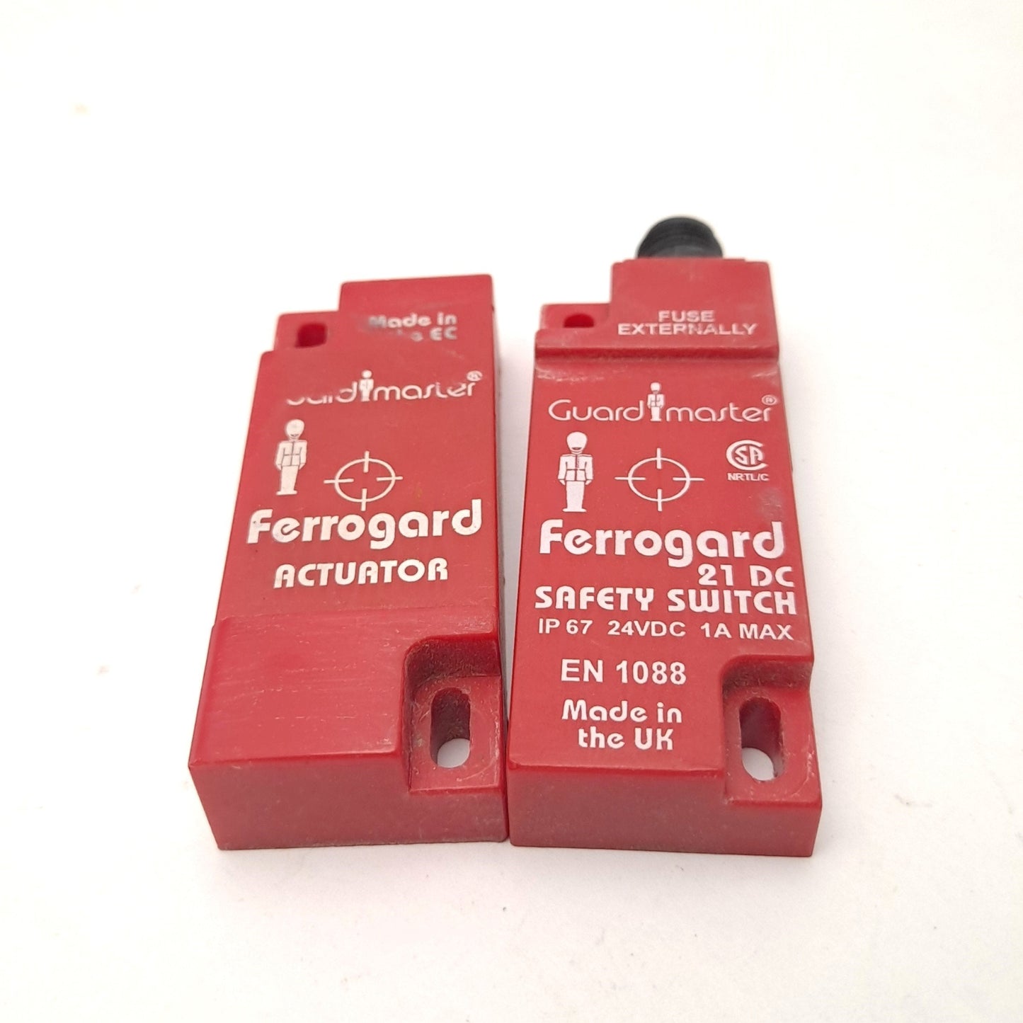 Used Allen Bradley 440N-G02099 Safety None Contact Switch 6 Pin 24 VDC 1A 2 NC 1 NO