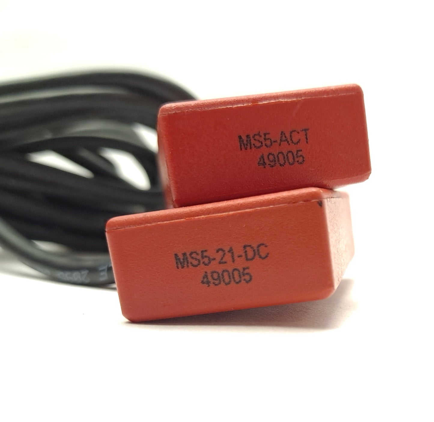Used Mechan MS5-21-DC Magnetic Safety Switch Output Rating 500mA 24VDC 2NO/1NC