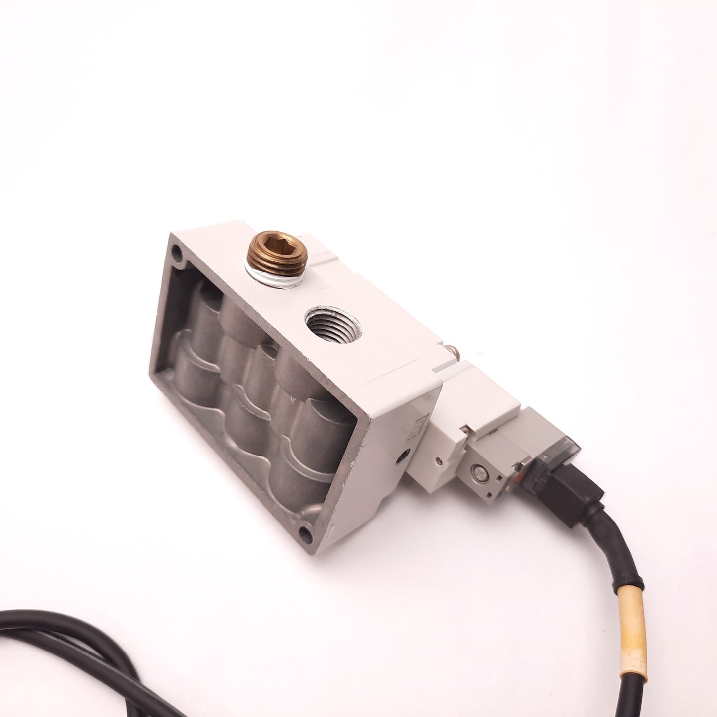 Used SMC SY140R-5LOZ Solenoid Valve 2 Position 5 Port 24V DC Coil 1/4" NPT