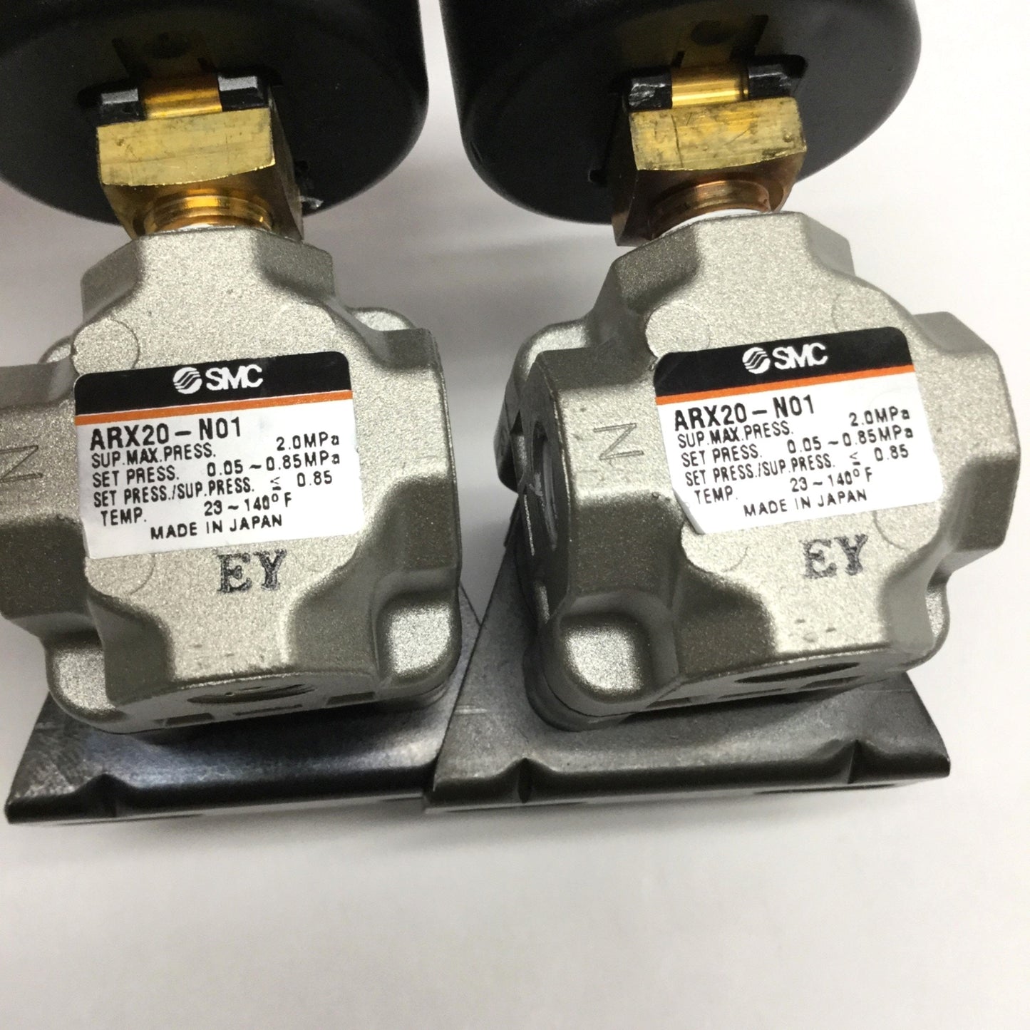 Used Lot of 2 SMC ARX20-N01 Regulators 2MPa Max, Set Pressure: 0.05-0.85MPa, 1/8" NPT