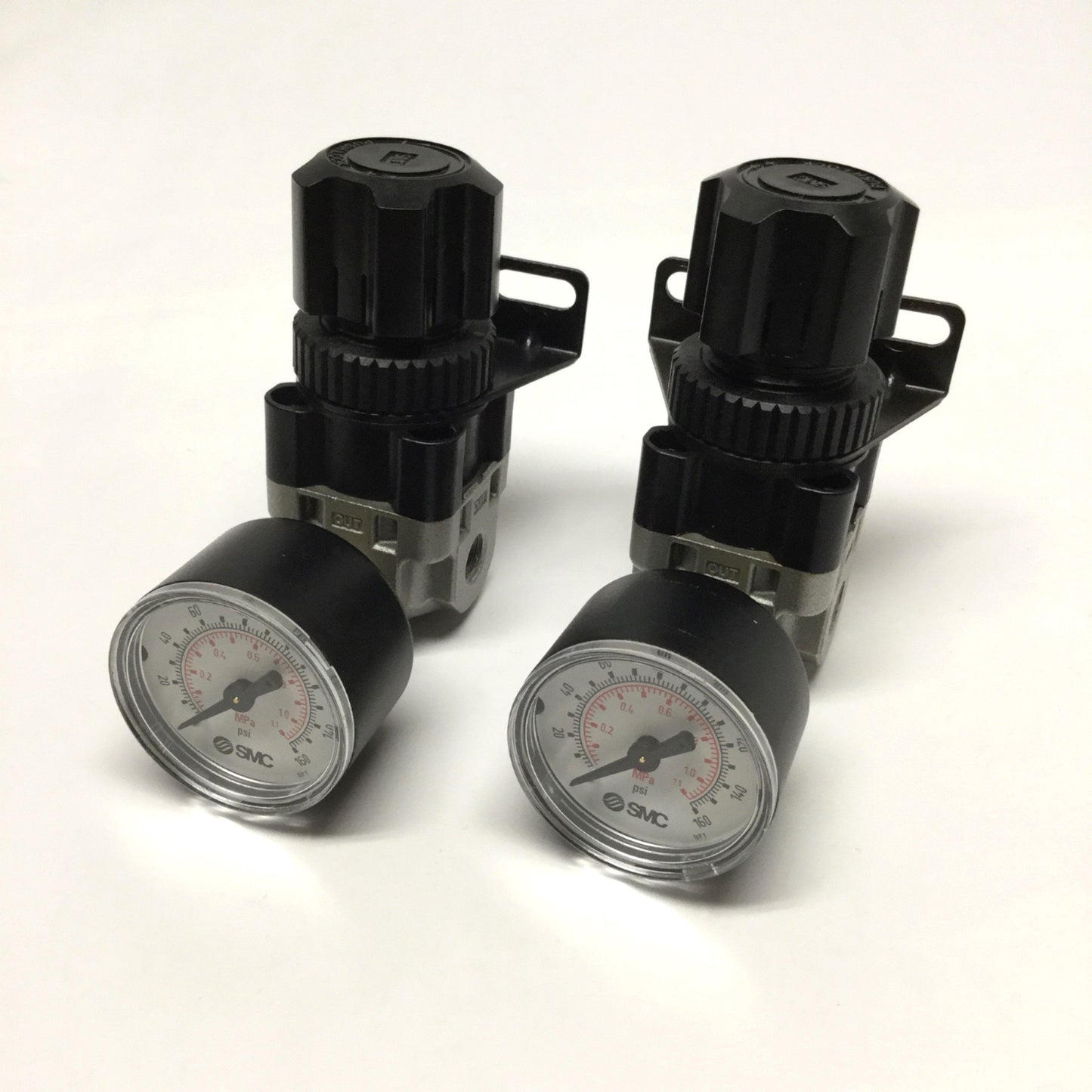 Used Lot of 2 SMC ARX20-N01 Regulators 2MPa Max, Set Pressure: 0.05-0.85MPa, 1/8" NPT