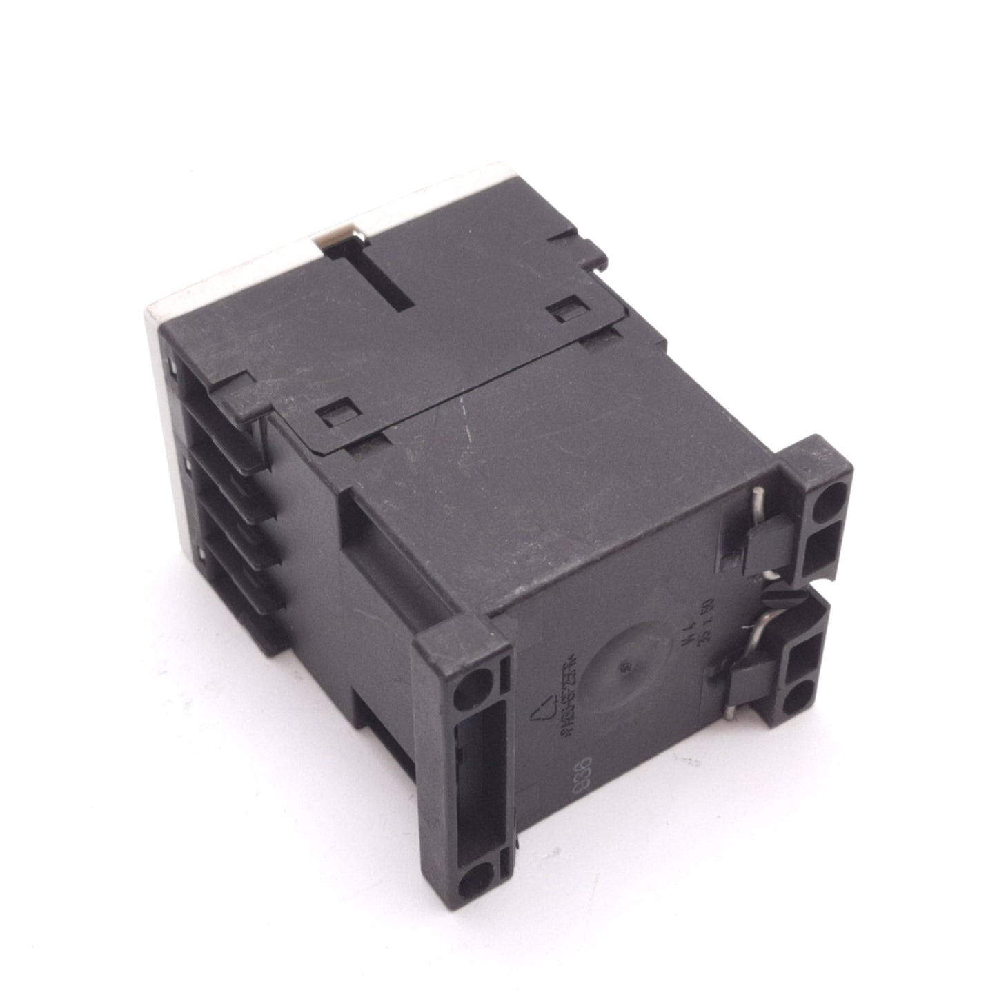 Used Siemens 3RT1015-1BB41 Contactor, 3-Pole W/ N/O Auxiliary, Coil 24VDC, 16A 600VAC