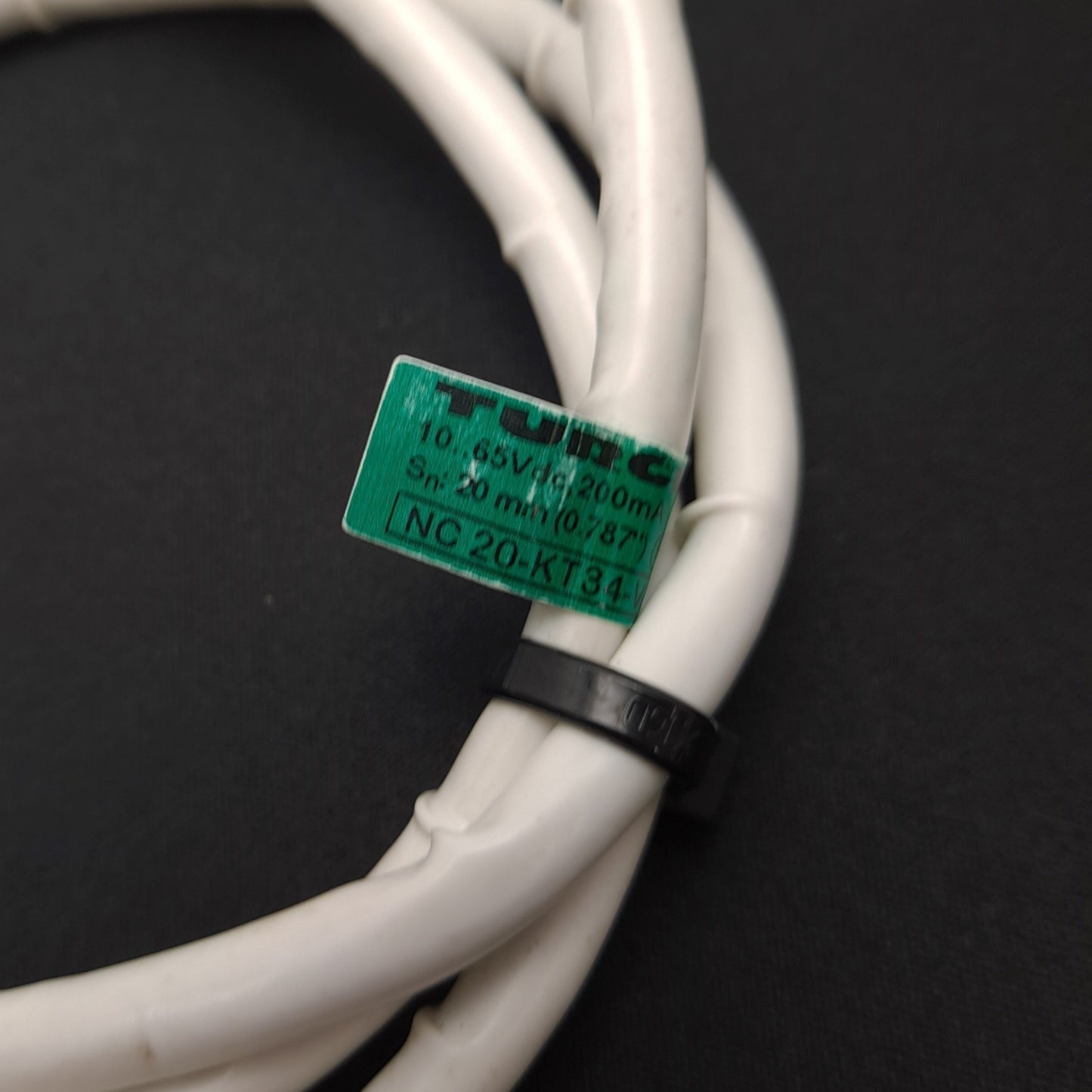 Used Turck NC20-KT34-VP4X2 Capacitive Proximity Sensor 10-65 VDC 200 mA PNP