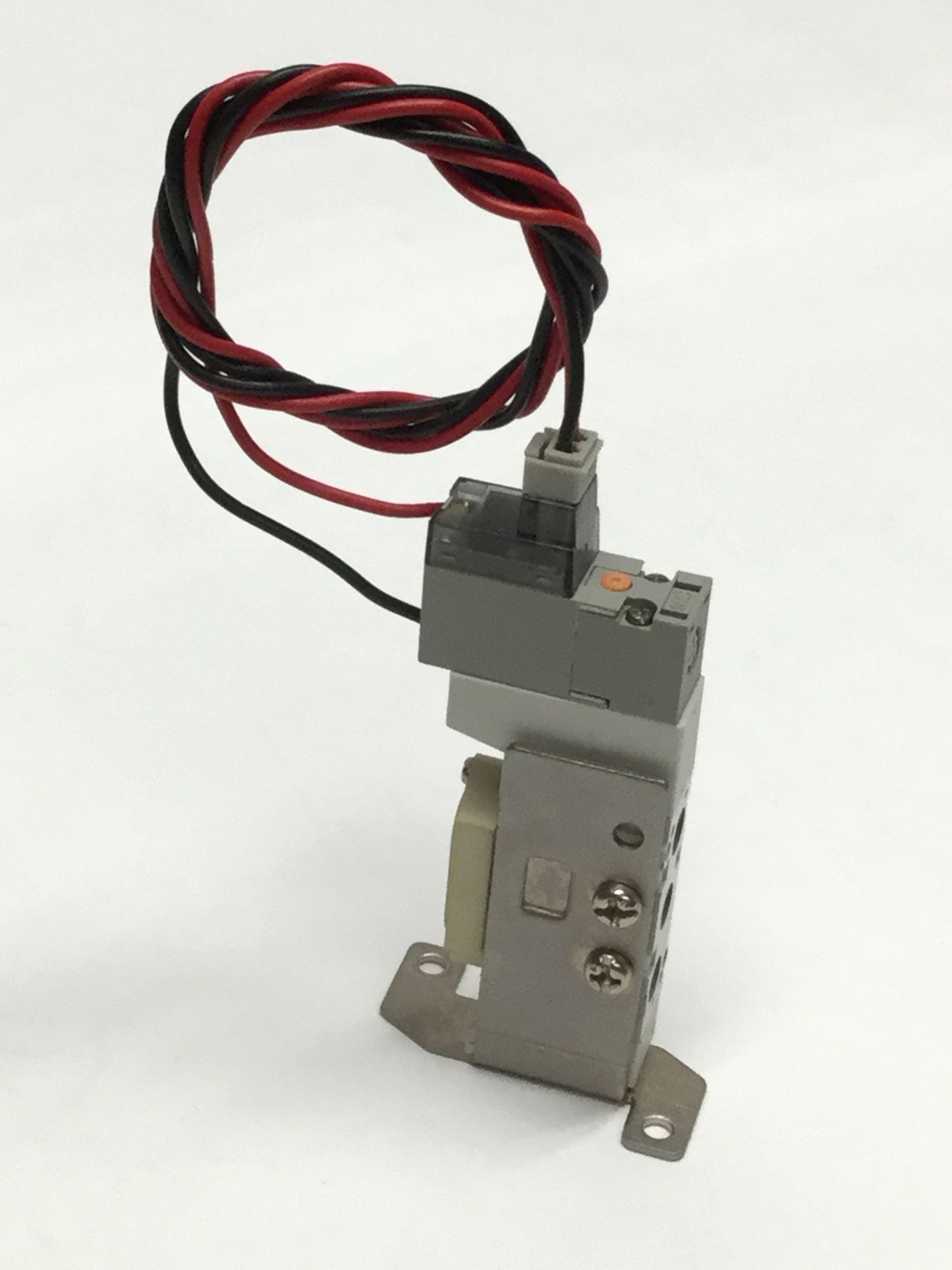 Used SMC SY3120-5LOZ-M5-F1 Solenoid Valve, 5-Port 2-Position, 24VDC Coil, M5x0.8