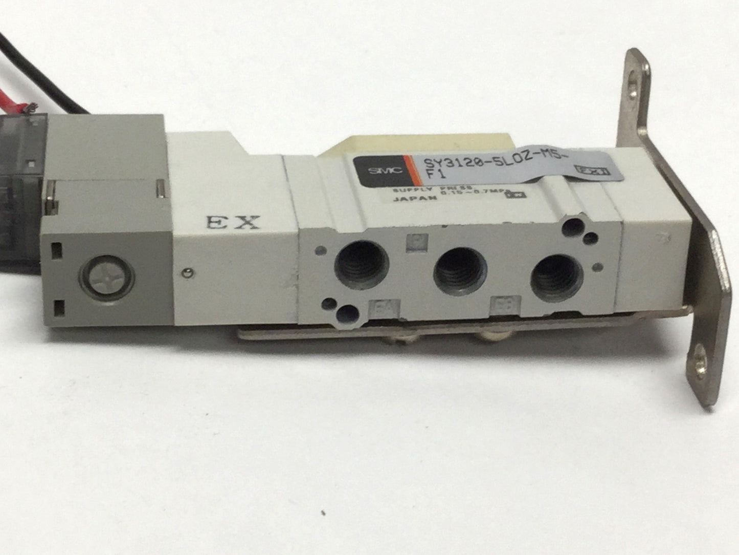 Used SMC SY3120-5LOZ-M5-F1 Solenoid Valve, 5-Port 2-Position, 24VDC Coil, M5x0.8