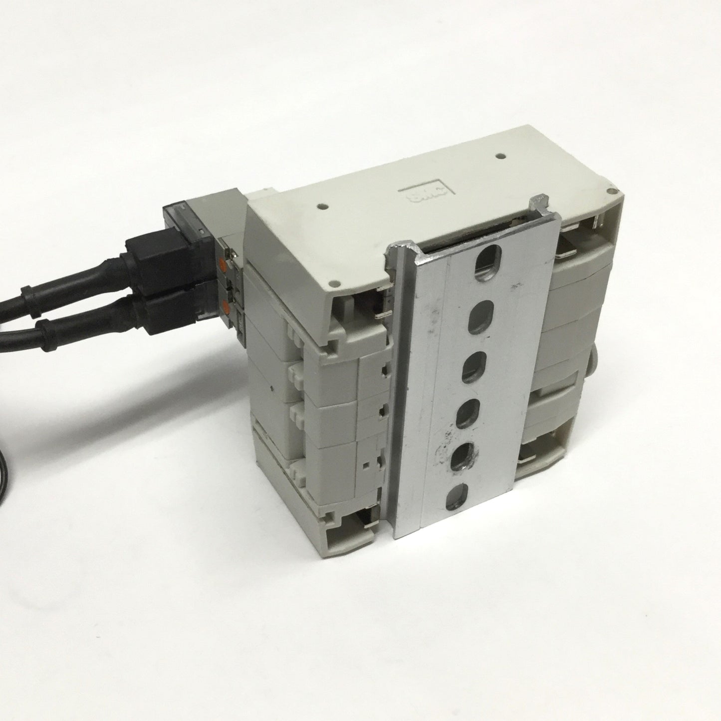 Used SMC SY3140-5LOU-Q (x2) Solenoid Valves, 5-Port 2-Position, 24VDC w/ Manifold